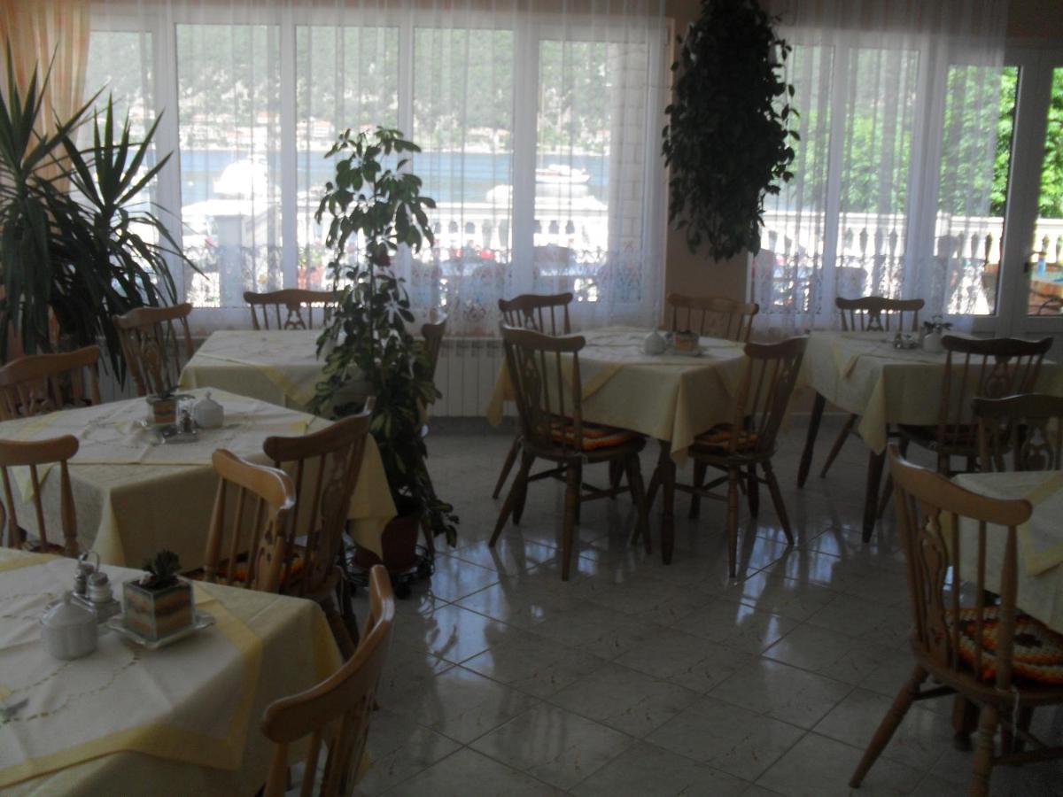 Anka Bunic Bed & Breakfast Rab Town Exterior photo