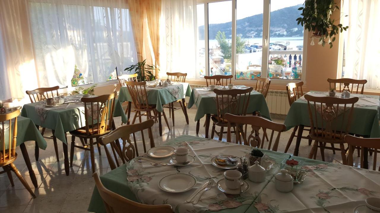 Anka Bunic Bed & Breakfast Rab Town Exterior photo
