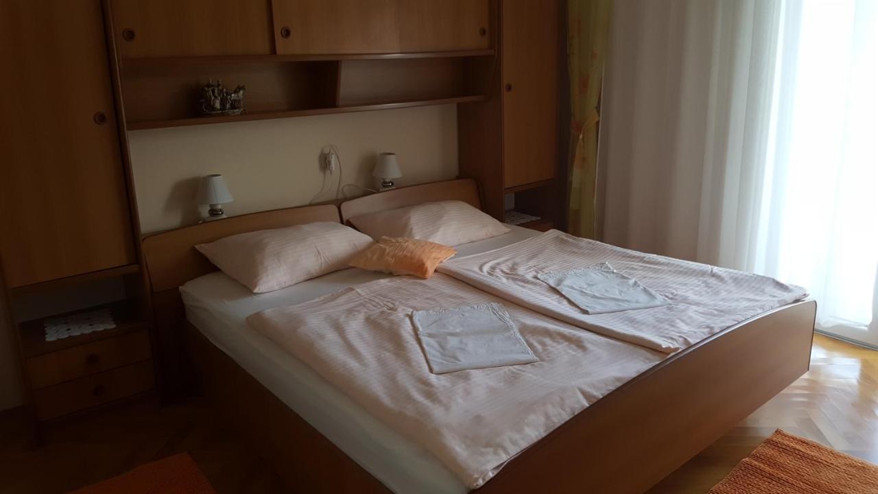 Anka Bunic Bed & Breakfast Rab Town Exterior photo