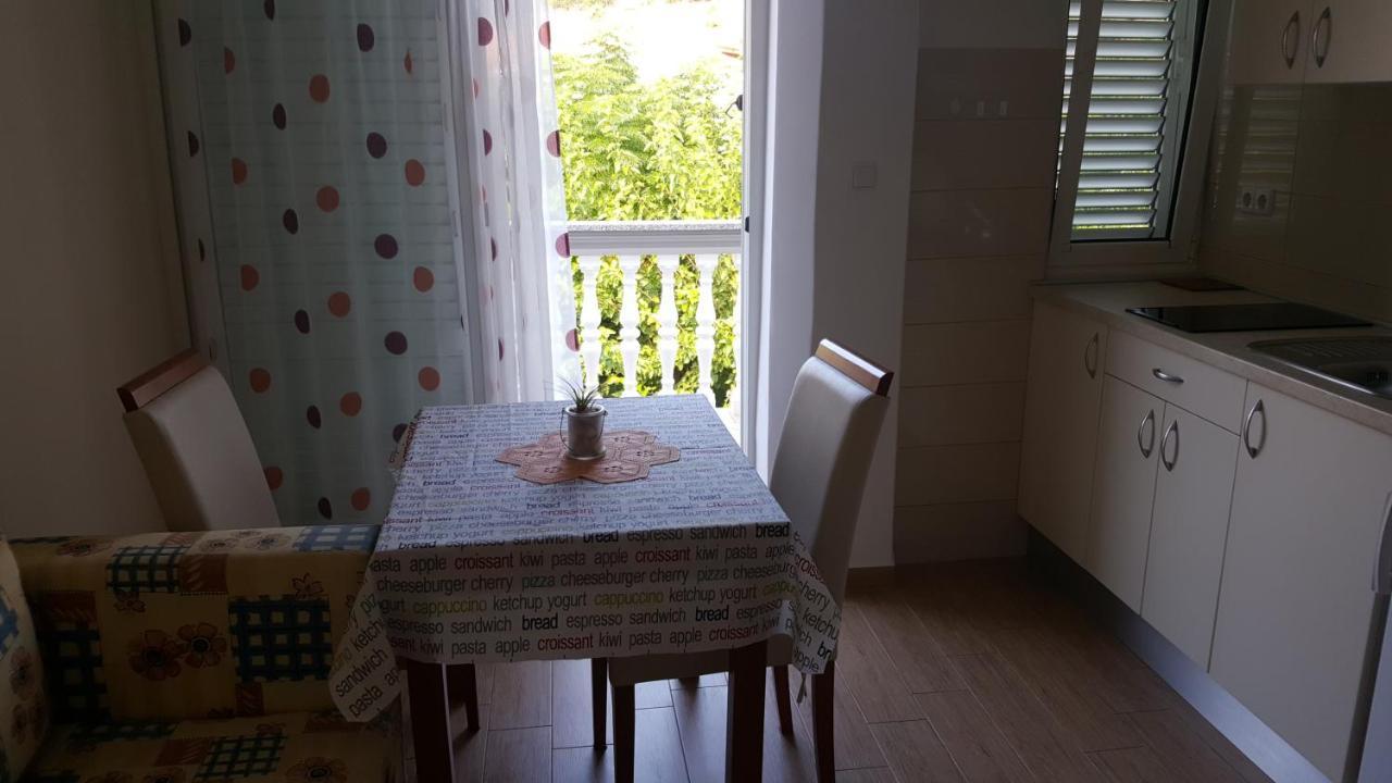 Anka Bunic Bed & Breakfast Rab Town Exterior photo