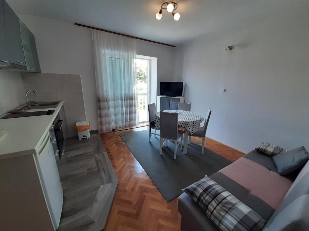 Anka Bunic Bed & Breakfast Rab Town Exterior photo